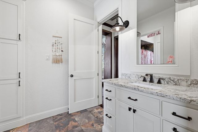 9112 Sirius Lane, Godley, TX 76044