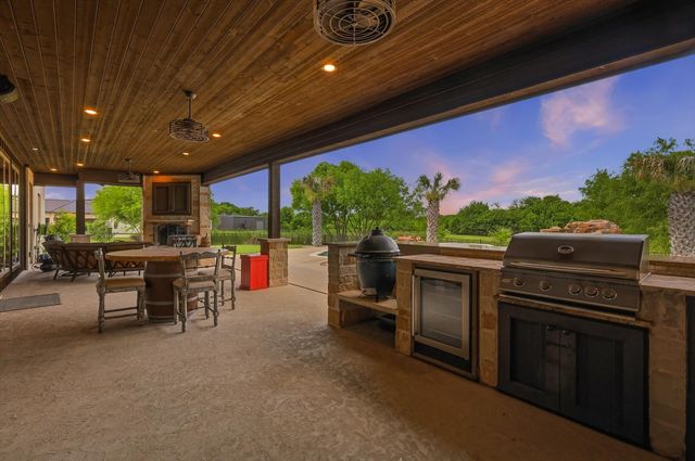 9112 Sirius Lane, Godley, TX 76044
