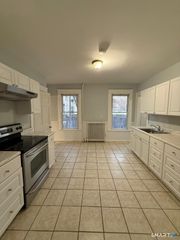 256 Center Street 1, West Haven, CT 06516