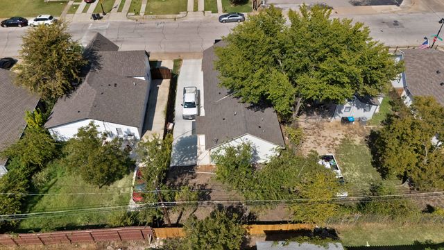1130 E Hattie Street, Fort Worth, TX 76104