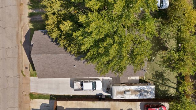 1130 E Hattie Street, Fort Worth, TX 76104