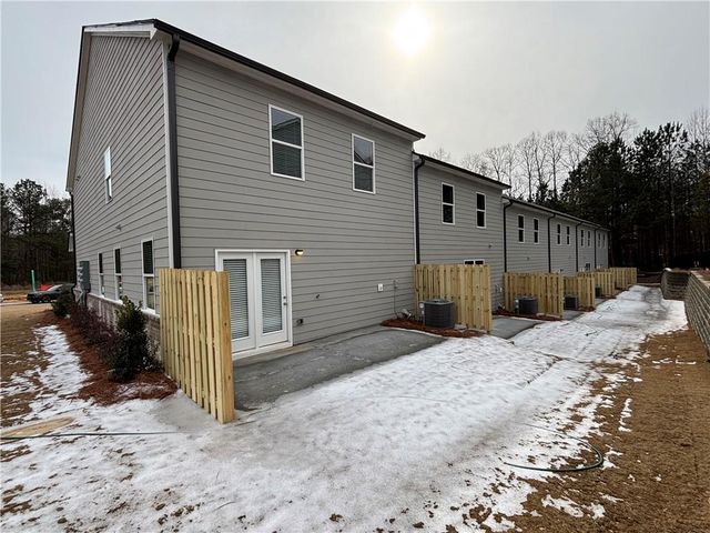 6652 Parsons Street, Flowery Branch, GA 30542