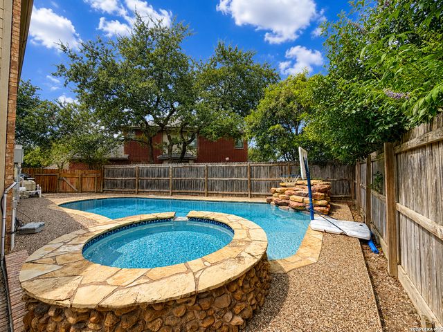 21810 Broken Elm, San Antonio, TX 78259