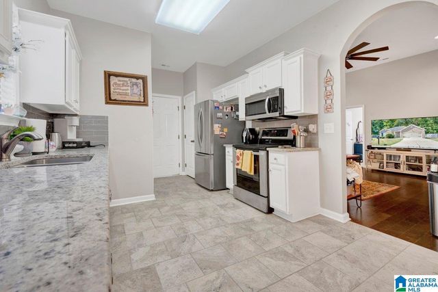 951 MERIWEATHER DRIVE, Calera, AL 35040