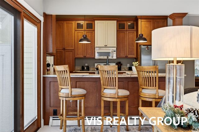 223 E Savidge Street, Spring Lake, MI 49456