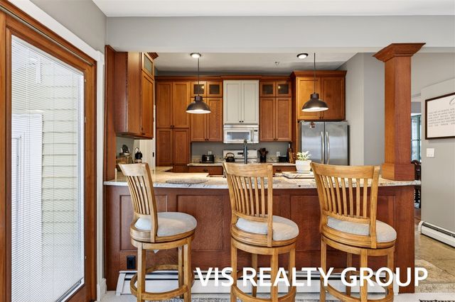 223 E Savidge Street, Spring Lake, MI 49456