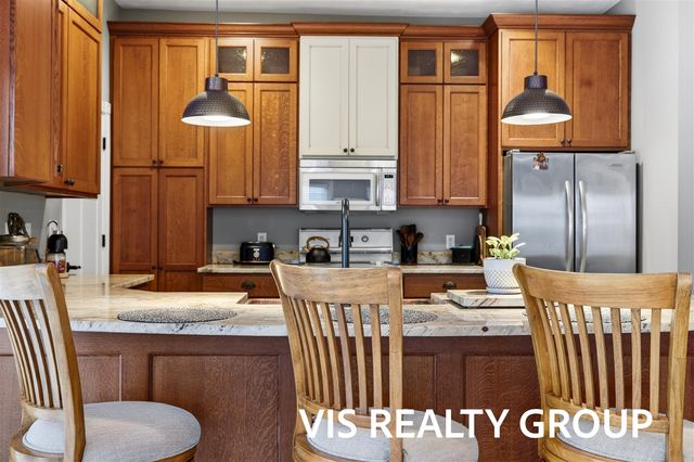 223 E Savidge Street, Spring Lake, MI 49456