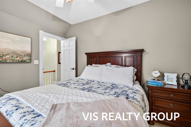 223 E Savidge Street, Spring Lake, MI 49456