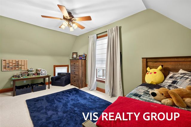 223 E Savidge Street, Spring Lake, MI 49456