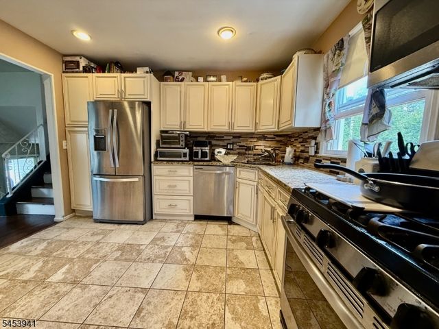 102 Georgia St, Clark Twp., NJ 07066