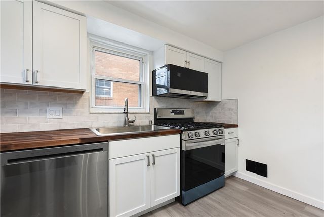 7841 Mark Dr, Verona, PA 15147