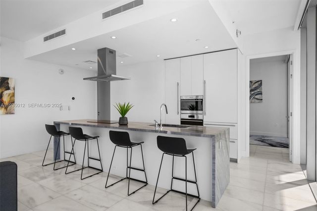 700 NE 26th Ter 4906, Miami, FL 33137