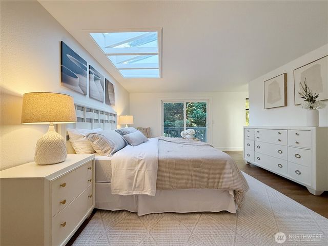 2009 N 154th Place, Shoreline, WA 98133