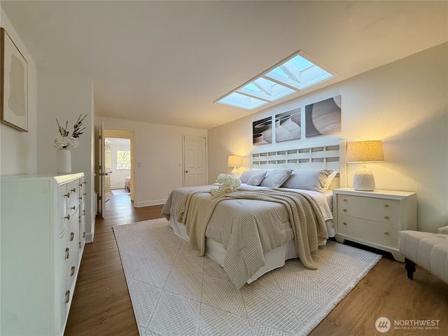 2009 N 154th Place, Shoreline, WA 98133