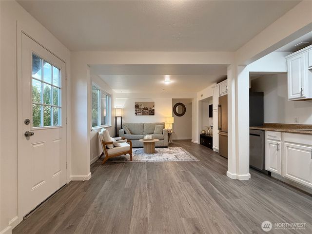 2009 N 154th Place, Shoreline, WA 98133