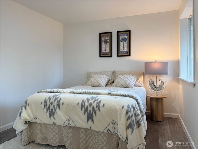 2009 N 154th Place, Shoreline, WA 98133