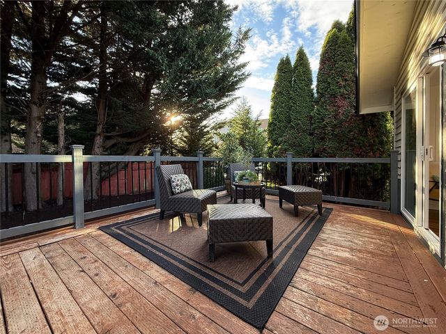 2009 N 154th Place, Shoreline, WA 98133