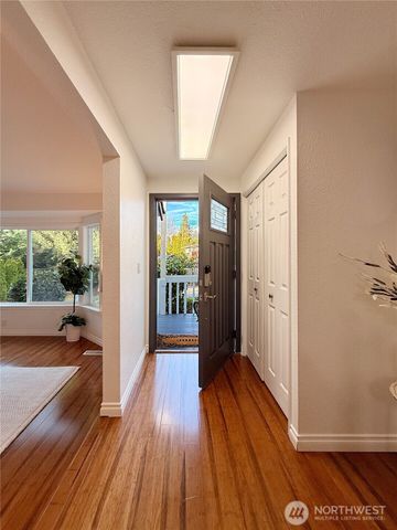 2009 N 154th Place, Shoreline, WA 98133