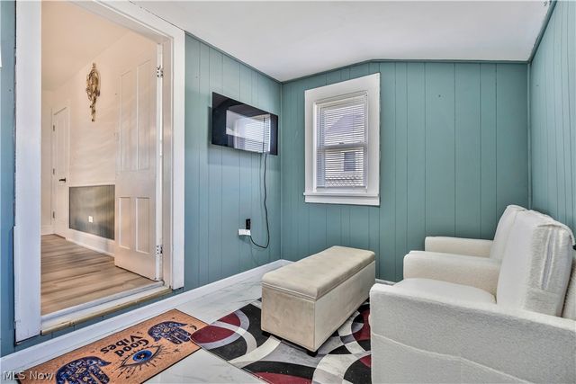 3024 Vega Avenue, Cleveland, OH 44113