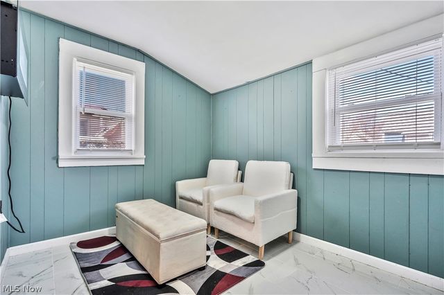 3024 Vega Avenue, Cleveland, OH 44113