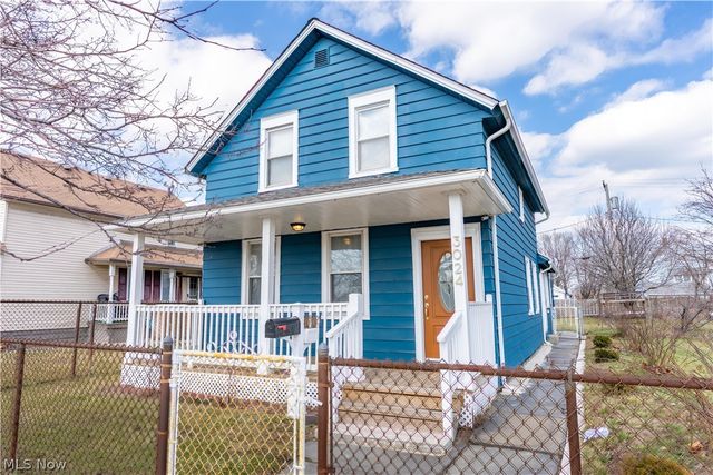 3024 Vega Avenue, Cleveland, OH 44113