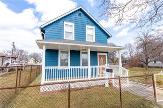 3024 Vega Avenue, Cleveland, OH 44113
