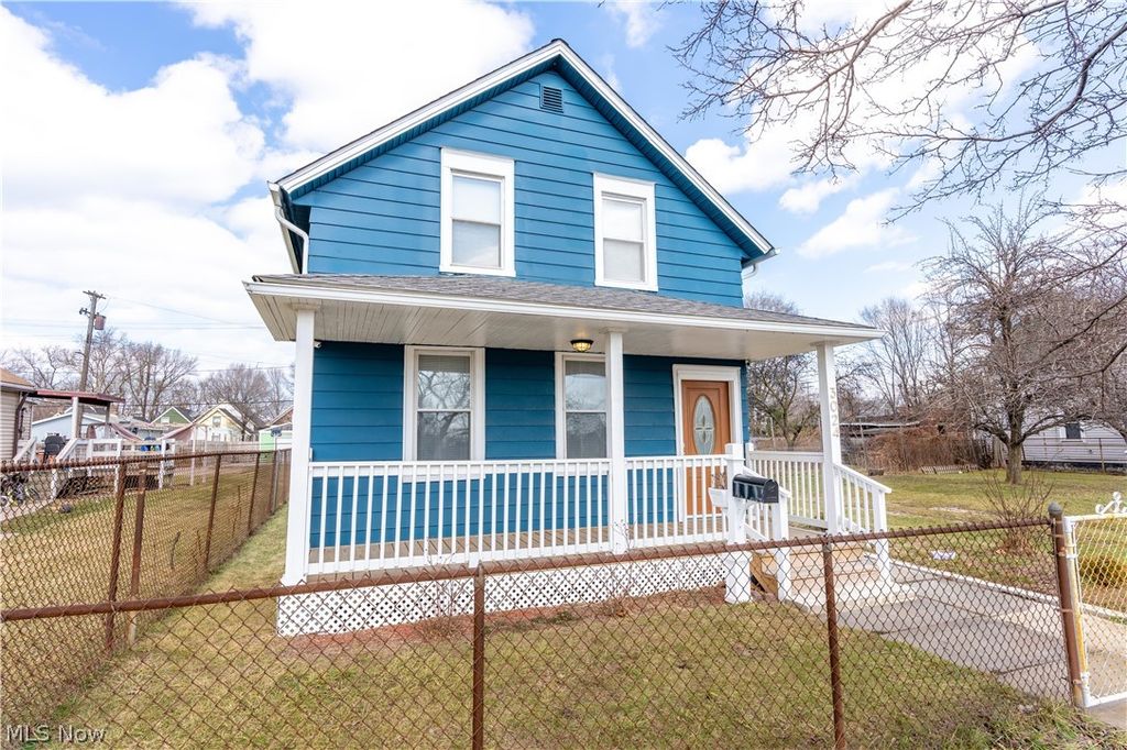 3024 Vega Avenue, Cleveland, OH 44113