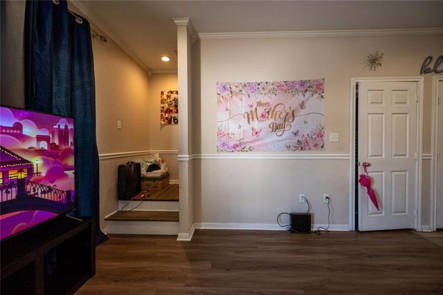 913 Moody Avenue, Galveston, TX 77550