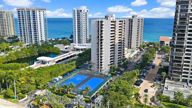 4200 N Ocean Drive 2-705, Singer Island, FL 33404
