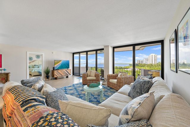 4200 N Ocean Drive 2-705, Singer Island, FL 33404