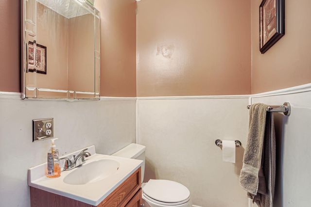 1745 Duluth Street, Maplewood, MN 55109