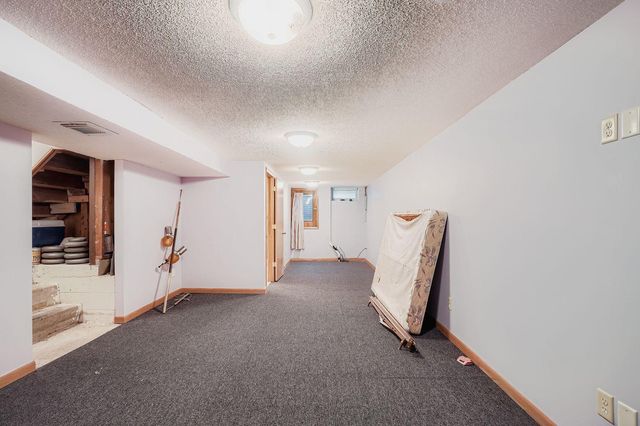 1745 Duluth Street, Maplewood, MN 55109