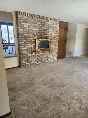 1745 Duluth Street, Maplewood, MN 55109