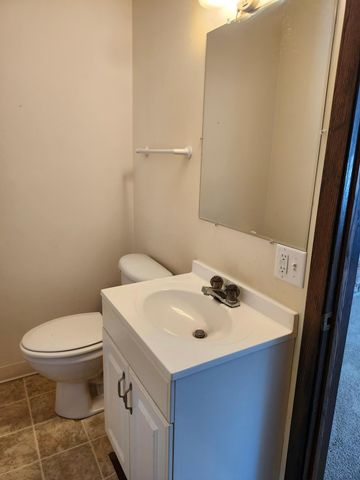 1745 Duluth Street, Maplewood, MN 55109