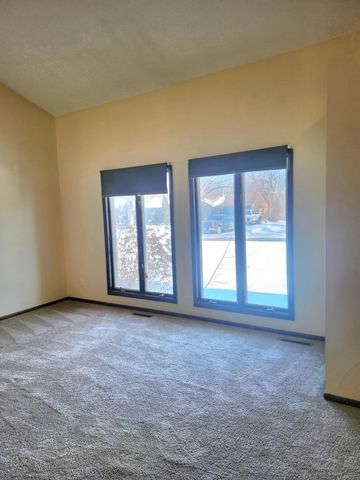 1745 Duluth Street, Maplewood, MN 55109