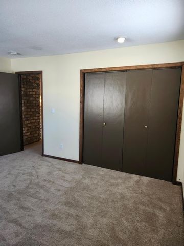 1745 Duluth Street, Maplewood, MN 55109
