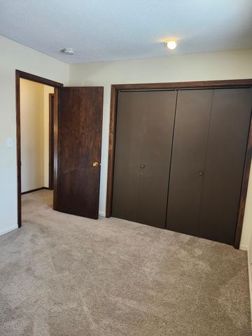 1745 Duluth Street, Maplewood, MN 55109
