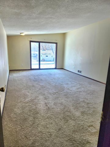 1745 Duluth Street, Maplewood, MN 55109