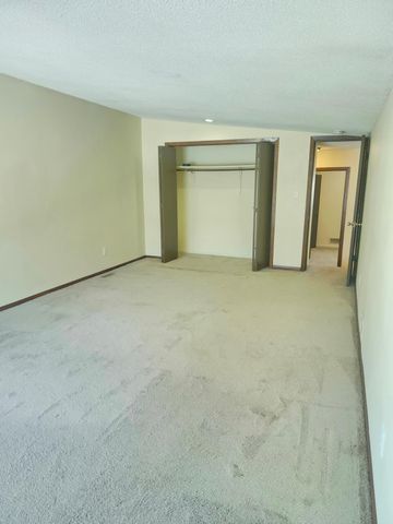 1745 Duluth Street, Maplewood, MN 55109