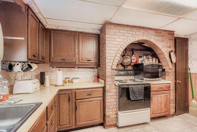 1745 Duluth Street, Maplewood, MN 55109