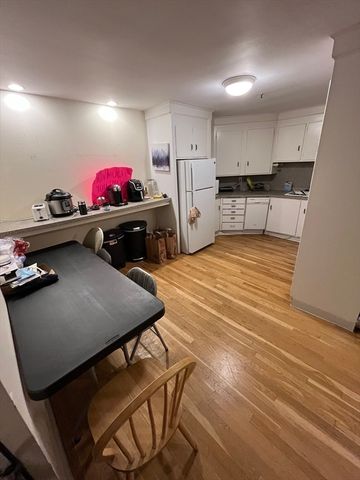 290 Commonwealth Ave A, Boston, MA 02115