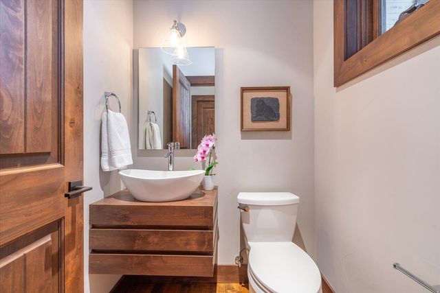 11102 Meek Court, Truckee, CA 96161