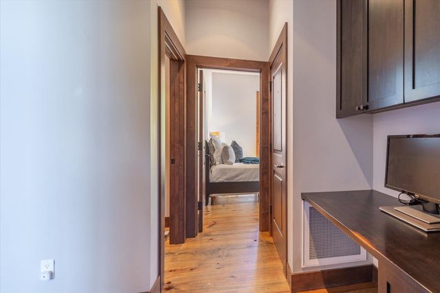 11102 Meek Court, Truckee, CA 96161