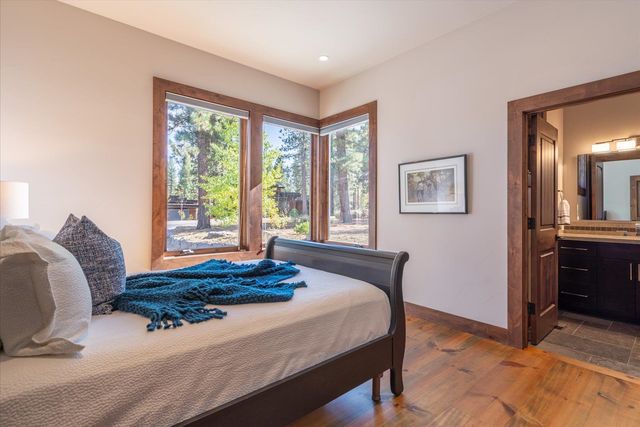 11102 Meek Court, Truckee, CA 96161