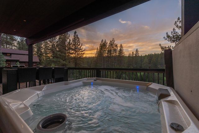 11102 Meek Court, Truckee, CA 96161