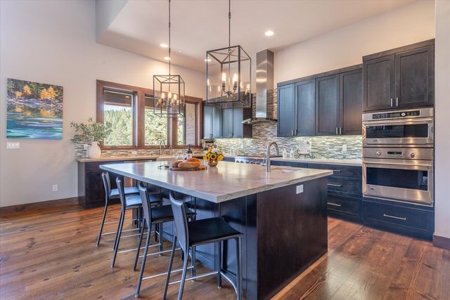 11102 Meek Court, Truckee, CA 96161