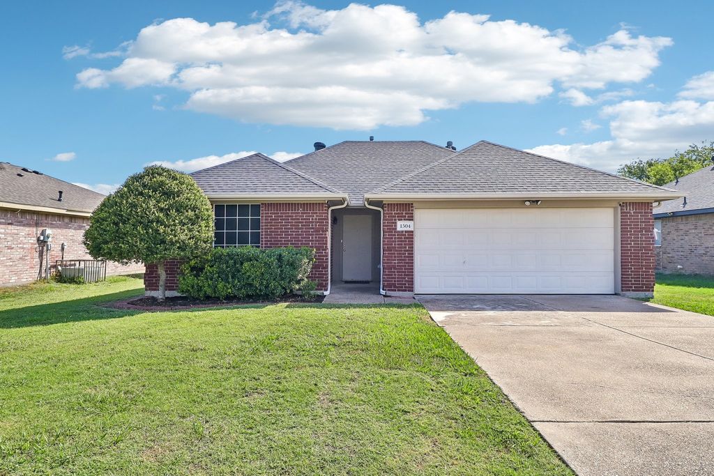 1504 Parrot Court, Desoto, TX 75115 — exterior