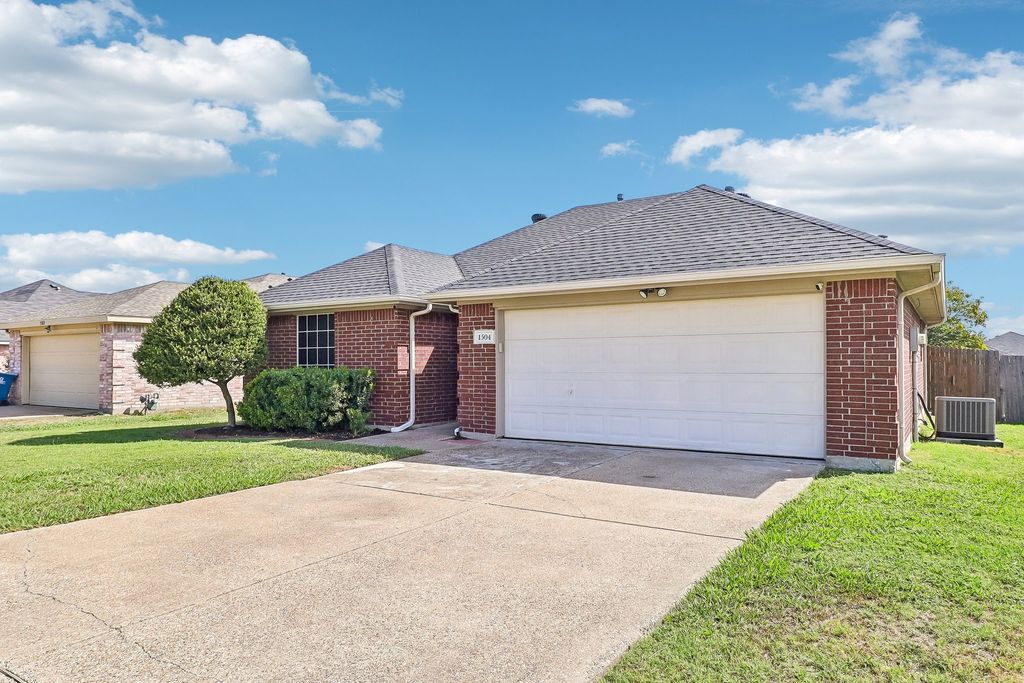 1504 Parrot Court, Desoto, TX 75115 — photo 2