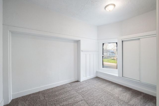 186 N College Avenue, Fresno, CA 93701