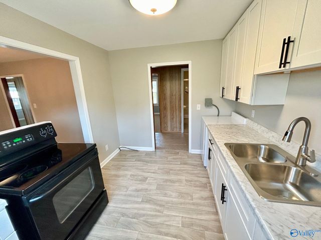 4718 Meridian Street, Huntsville, AL 35811